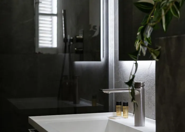 Majestic - Somptueux En Plein Coeur De Ментона